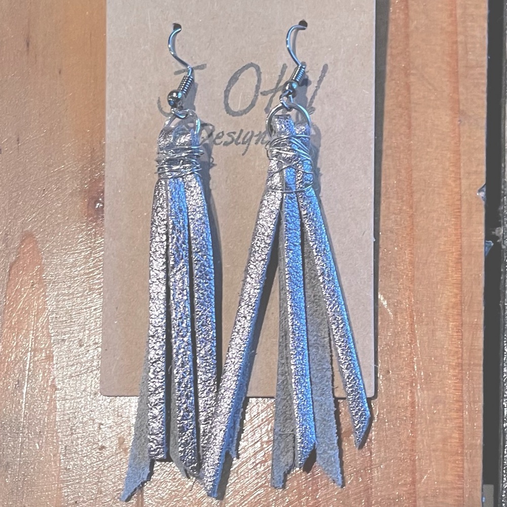 Leather earrings NEW